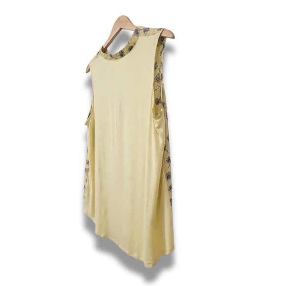 🌿Femme by Tresics Women's XL Sleeveless Sunshine Yellow Floral Blouse-Cute! - Picture 8 of 11